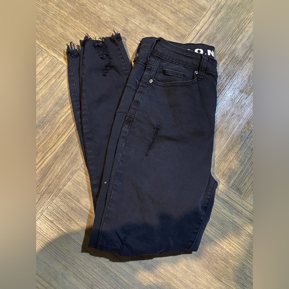 Curvy High Rise Jeans - Picture 3 of 7